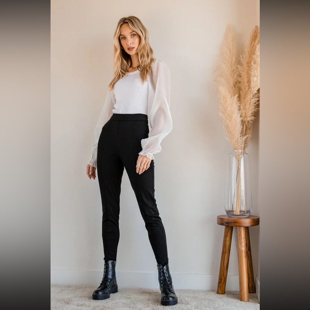 Lulus XS Chic Black Pants